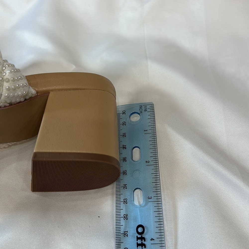 YellowBox Ceala Pearl size 7.5 worn once - Picture 3 of 11